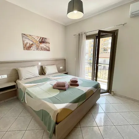 Litsa'S Luxury Apartment Igoumenitsa Exterior photo